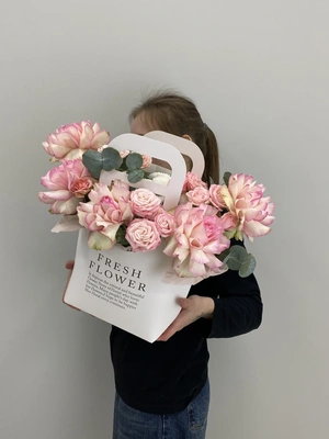 Композиция в сумке  «Розовая Акварель»